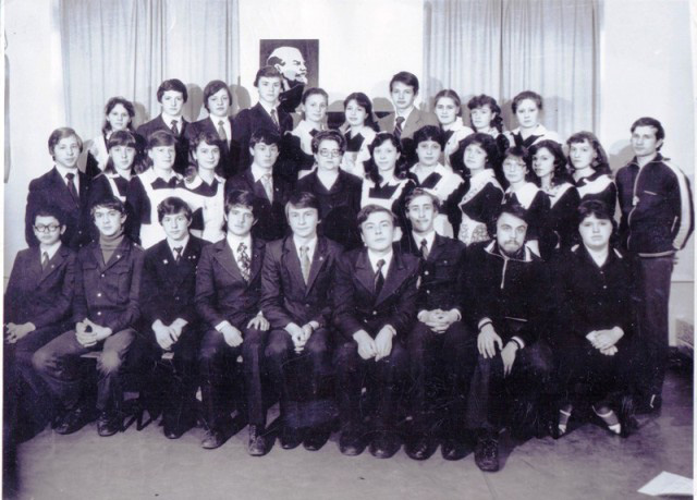 8 класс, 1982 год (личный архив Александра Бурыгина, выпуск 1984 года) 8 класс, 1982 год (личный архив Александра Бурыгина, выпуск 1984 года)